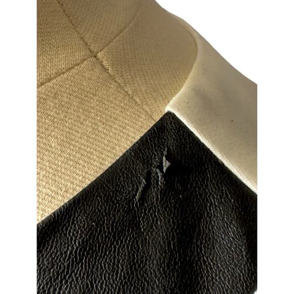 Saks Fifth Avenue Faux Leather Peplum Vest Top Size Large TINY FLAW Black White - Picture 2 of 9